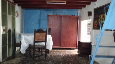 Casa de 7 habitaciones en venta en Dragones, Centro Habana, La Habana