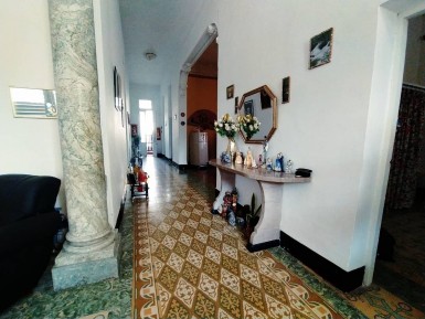 Biplanta de 4 habitaciones en venta en Kholy, Playa, La Habana