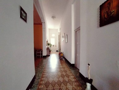 Biplanta de 4 habitaciones en venta en Kholy, Playa, La Habana