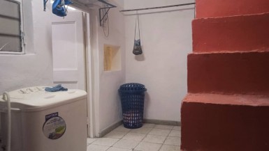 Casa de 2 habitaciones en venta en Cerro, La Habana