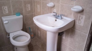 Casa de 2 habitaciones en venta en Santos Suárez, Diez de Octubre, La Habana
