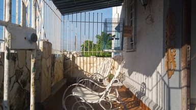 Casa Independiente de 4 habitaciones en venta en Ampliación Almendares, Playa, La Habana