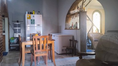 Casa Independiente de 4 habitaciones en venta en Ampliación Almendares, Playa, La Habana
