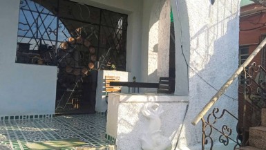 Casa Independiente de 4 habitaciones en venta en Ampliación Almendares, Playa, La Habana