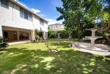 Detached House with 4 bedrooms for sale in Nuevo Vedado, Plaza de la Revolución, La Habana