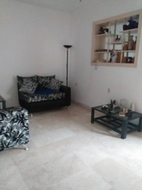 Biplanta de 4 habitaciones en venta en Los Quemados, Marianao, La Habana