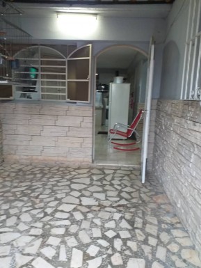 Duplex with 4 bedrooms for sale in Los Quemados, Marianao, La Habana