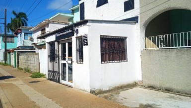 Commercial Space with 2 bedrooms for sale in Buenavista, Playa, La Habana