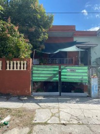 Biplanta de 7 habitaciones en venta en Nuevo Vedado, Plaza de la Revolución, La Habana