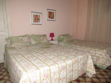 Casa Colonial de 4 habitaciones en venta en Vedado, Plaza de la Revolución, La Habana