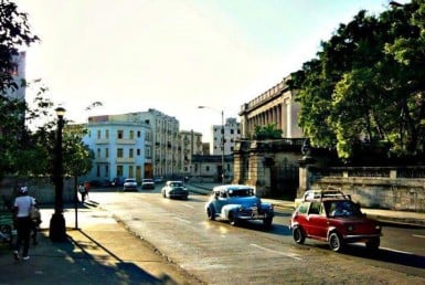Casa Colonial de 4 habitaciones en venta en Vedado, Plaza de la Revolución, La Habana