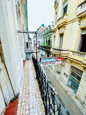 Casa Colonial de 4 habitaciones en venta en San Juan de Dios, Habana Vieja, La Habana