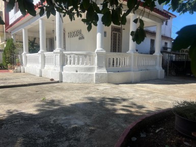 Casa Independiente de 11 habitaciones en venta en Plaza, Plaza de la Revolución, La Habana