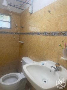 Casa Independiente de 3 habitaciones en venta en Lawton, Diez de Octubre, La Habana - Miniatura 11