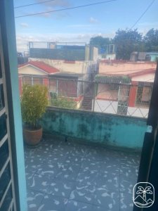 Casa Independiente de 3 habitaciones en venta en Lawton, Diez de Octubre, La Habana - Miniatura 4
