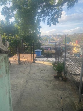 Casa Independiente de 3 habitaciones en venta en Lawton, Diez de Octubre, La Habana