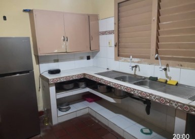 Casa Independiente de 9 habitaciones en venta en Vedado, Plaza de la Revolución, La Habana