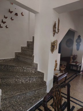 Biplanta de 4 habitaciones en venta en Almendares, Playa, La Habana