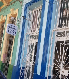 Duplex with 8 bedrooms for sale in Dragones, Centro Habana, La Habana - 2