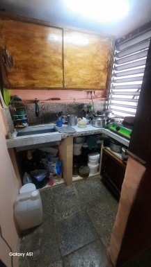 Biplanta de 6 habitaciones en venta en Latinoamericano, Cerro, La Habana