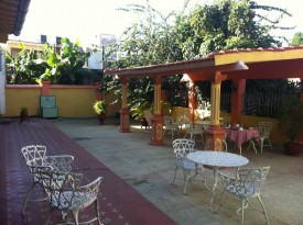 Casa Independiente de 6 habitaciones en venta en Zona Monumento, Trinidad, Sancti Spíritus - 3