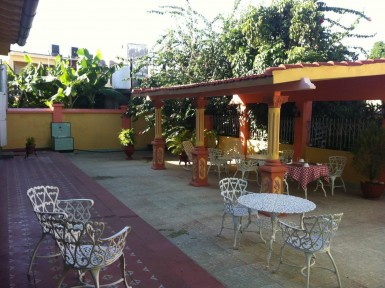 Casa Independiente de 6 habitaciones en venta en Zona Monumento, Trinidad, Sancti Spíritus