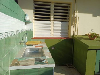 Detached House with 4 bedrooms for sale in Versalles - Coronela, La Lisa, La Habana