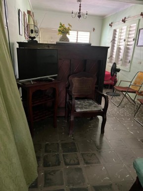 Casa Independiente de 4 habitaciones en venta en Vista Alegre, Holguín