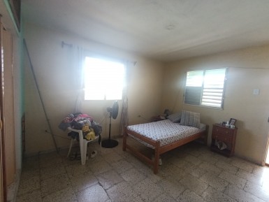 Casa Independiente de 3 habitaciones en venta en Guanabo, Habana del Este, La Habana