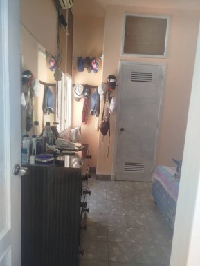 Apartamento de 2 habitaciones en venta en Centro Habana, La Habana