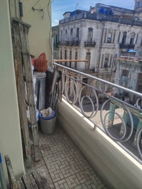 Apartamento de 2 habitaciones en venta en Centro Habana, La Habana