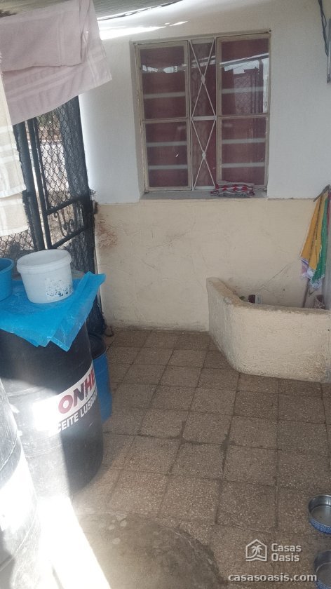 Casa Independiente de 2 habitaciones en venta en Pocito - Palmar, Marianao, La Habana