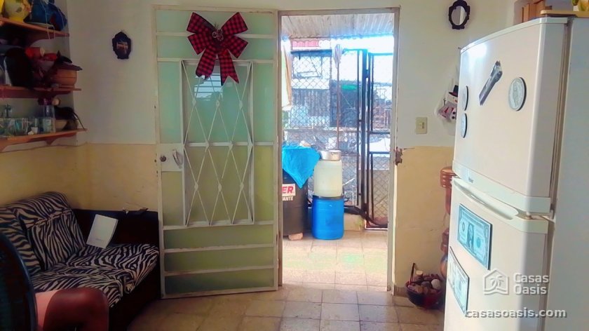 Casa Independiente de 2 habitaciones en venta en Pocito - Palmar, Marianao, La Habana