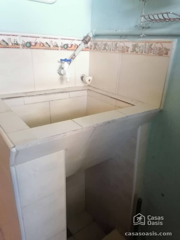 Apartamento de 2 habitaciones en venta en Camilo Cienfuegos, Habana del Este, La Habana
