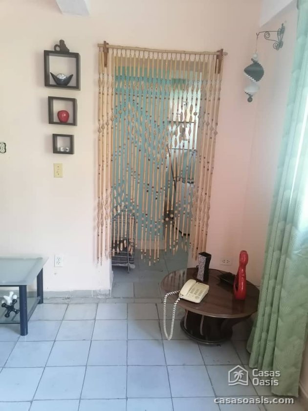 Apartamento de 2 habitaciones en venta en Camilo Cienfuegos, Habana del Este, La Habana
