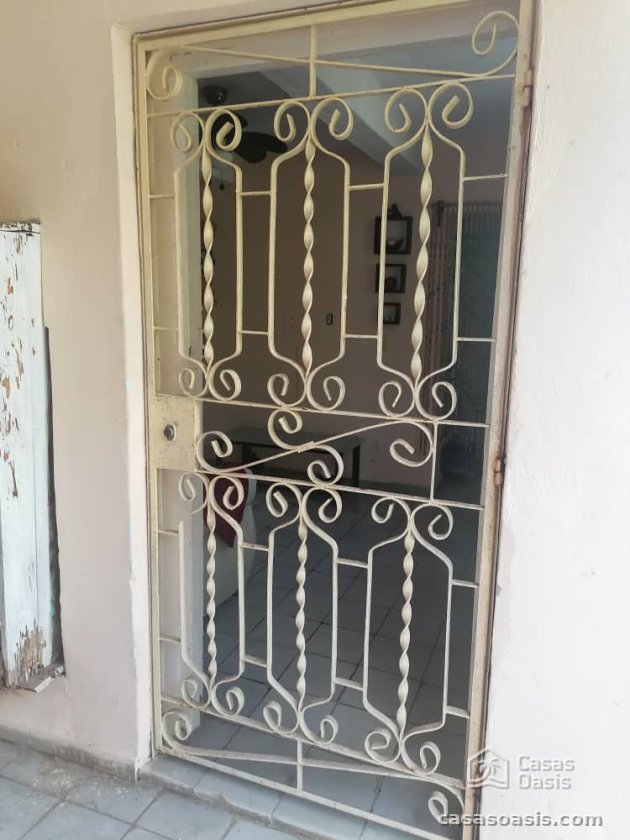 Apartamento de 2 habitaciones en venta en Camilo Cienfuegos, Habana del Este, La Habana