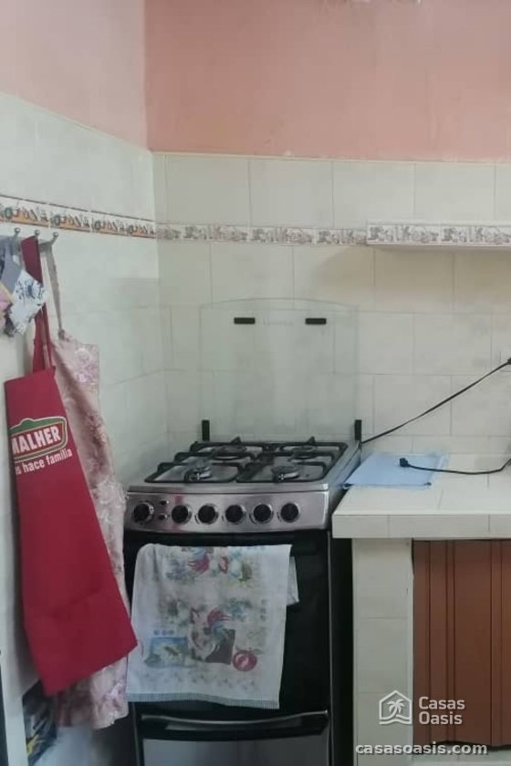 Apartamento de 2 habitaciones en venta en Camilo Cienfuegos, Habana del Este, La Habana