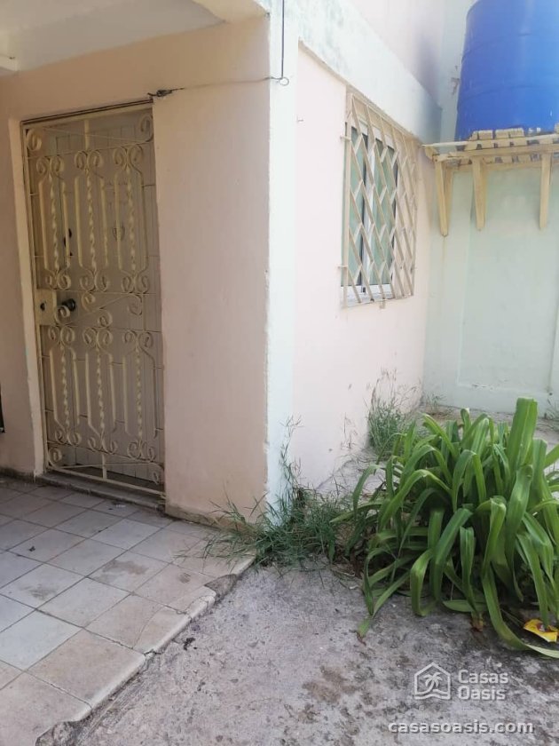Apartamento de 2 habitaciones en venta en Camilo Cienfuegos, Habana del Este, La Habana
